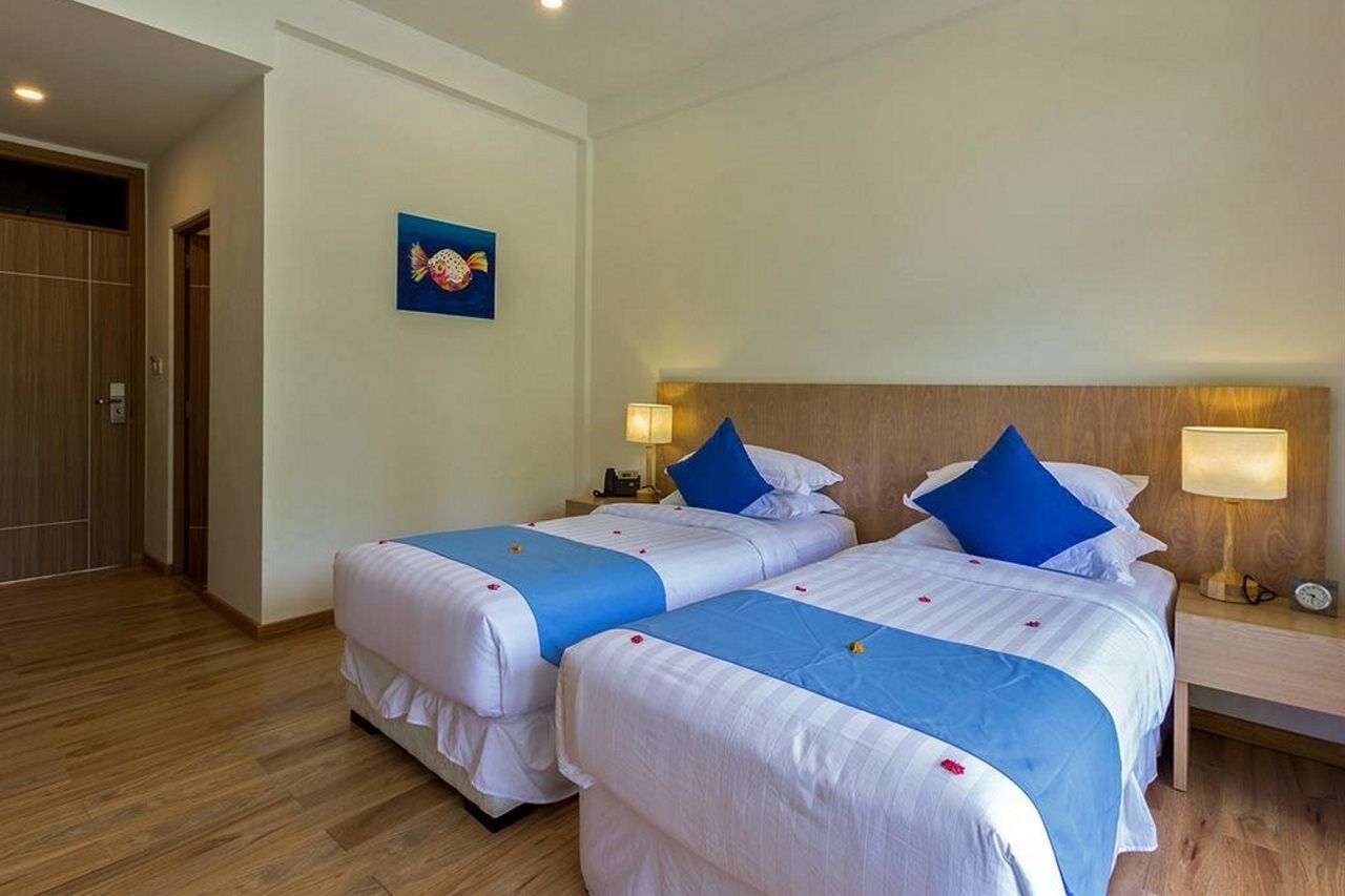 Plumeria Boutique Guest House Фелидху Экстерьер фото